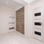 דלתות במבצע